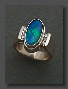 4-260_RG6577 opal